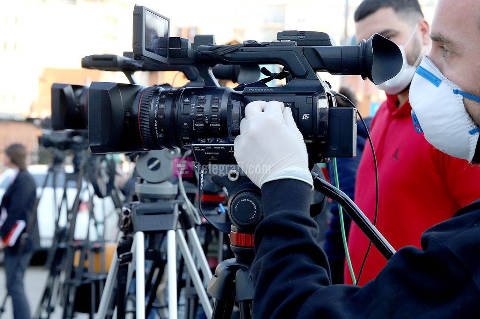 mediat koronavirusi Covid 19 foto Ridvan Slivova 1