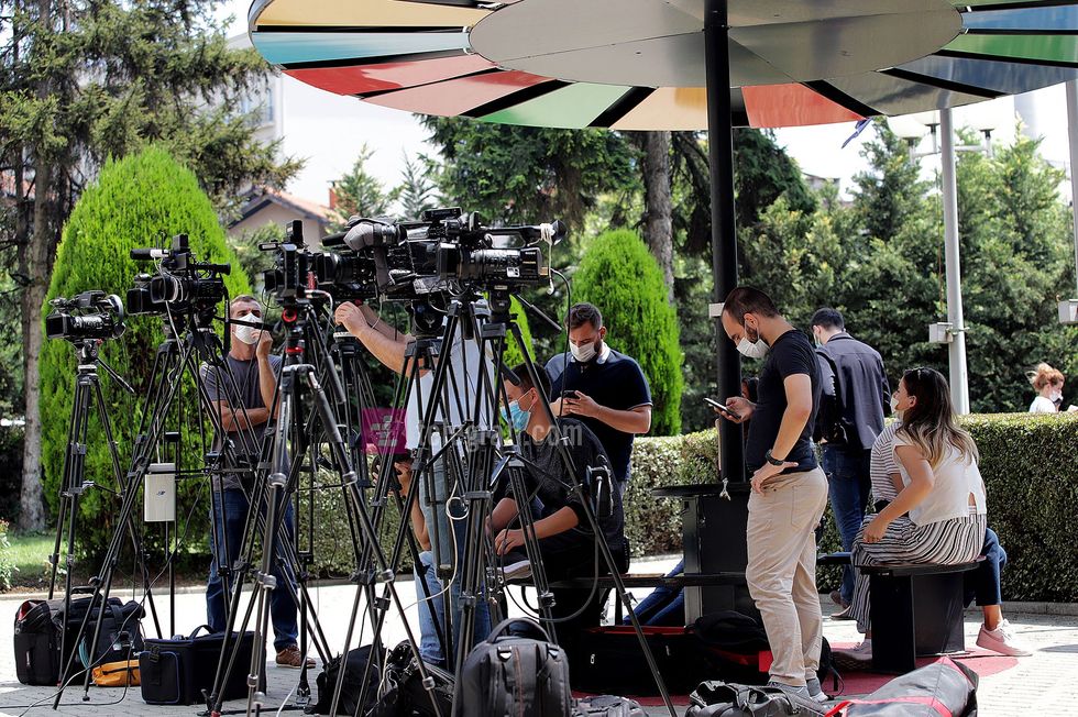 mediat ne kohen e pandemise covid19 foto Ridvan Slivova