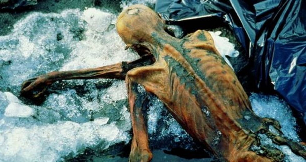 meet the iceman 5300 year old and best preserved human being ever found2