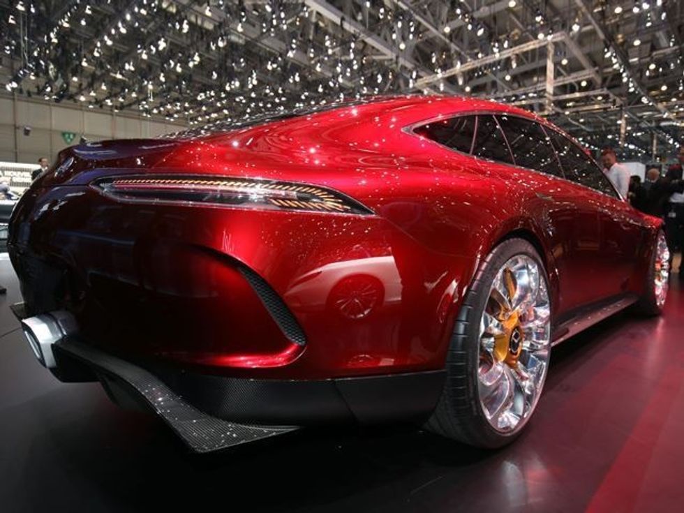 Mercedes AMG GT me kater dyer lansohet gjate vitit qe vjen foto 4