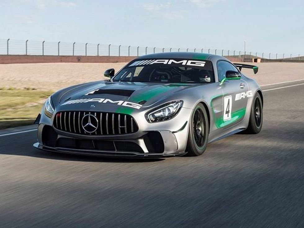 Mercedes AMG sjelle makinen e re te garave foto 2