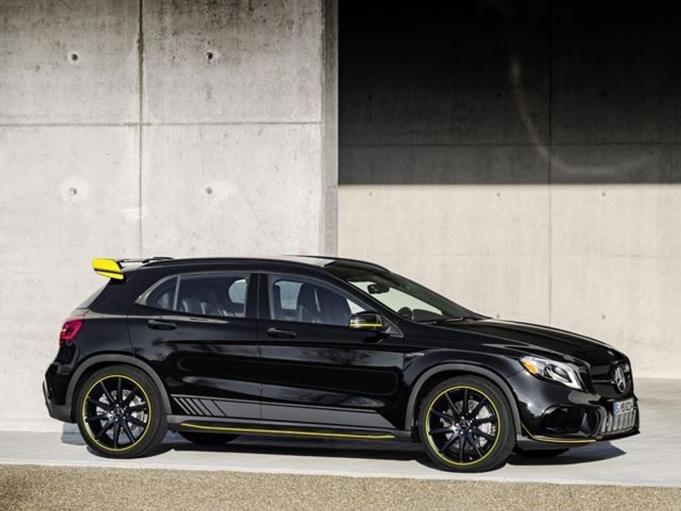 Mercedes Benz publikon pamjen e GTL qe lansohet ne vitin qe vjen foto 3