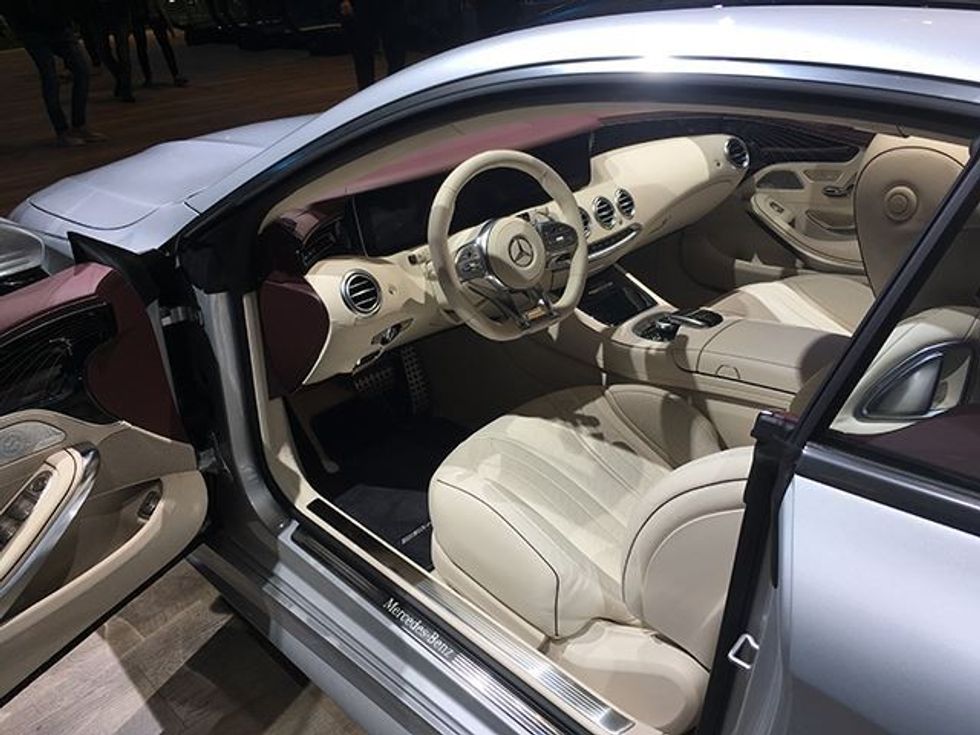 Mercedes Benz S Class qe kushton dy milione euro shitet ne teresi para prezantimit foto 7