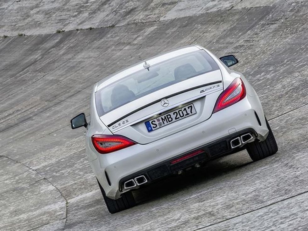 Mercedes sjellë modelin e parë hibrid nga linja AMG foto 3