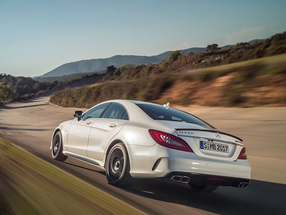 Mercedes sjellë modelin e parë hibrid nga linja AMG foto 5