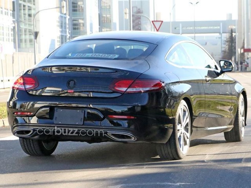 Mercedes teston kupenë e re shikoni si duket C Class foto 10