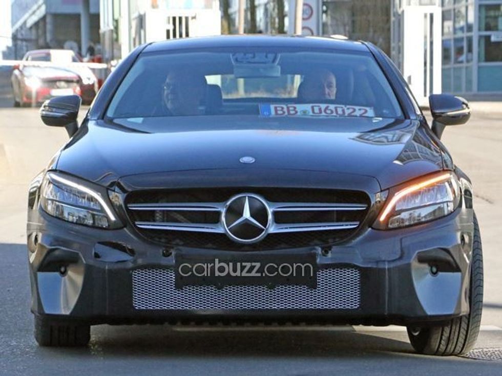 Mercedes teston kupenë e re shikoni si duket C Class foto 8