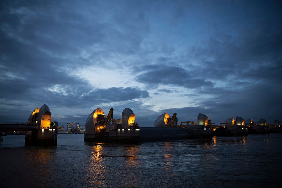 merlin 163585404 60591926 6f7a 4031 ad39 ca8ab2e14898 superJumbo