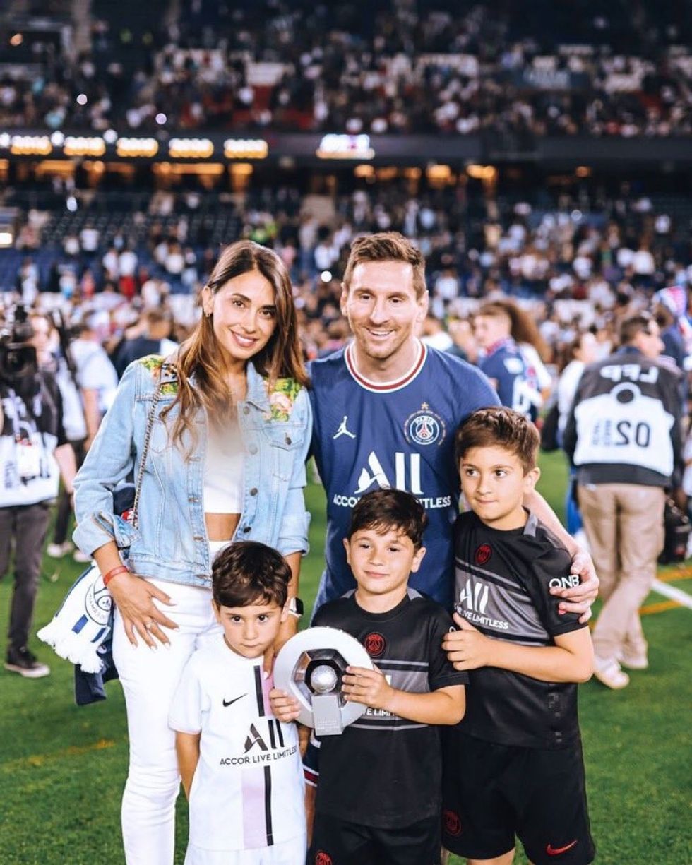 Messi family