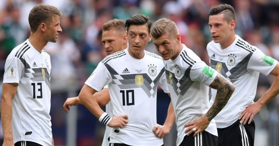 Mesut.Ozil .Toni .Kroos
