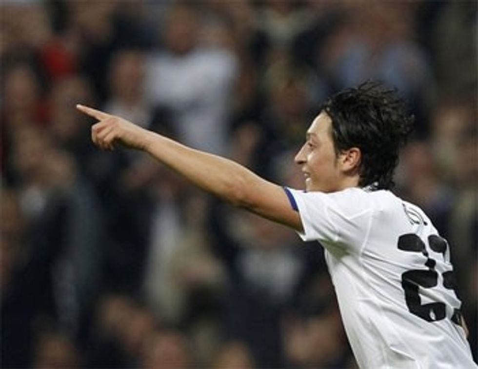 mesutozil350 reuters