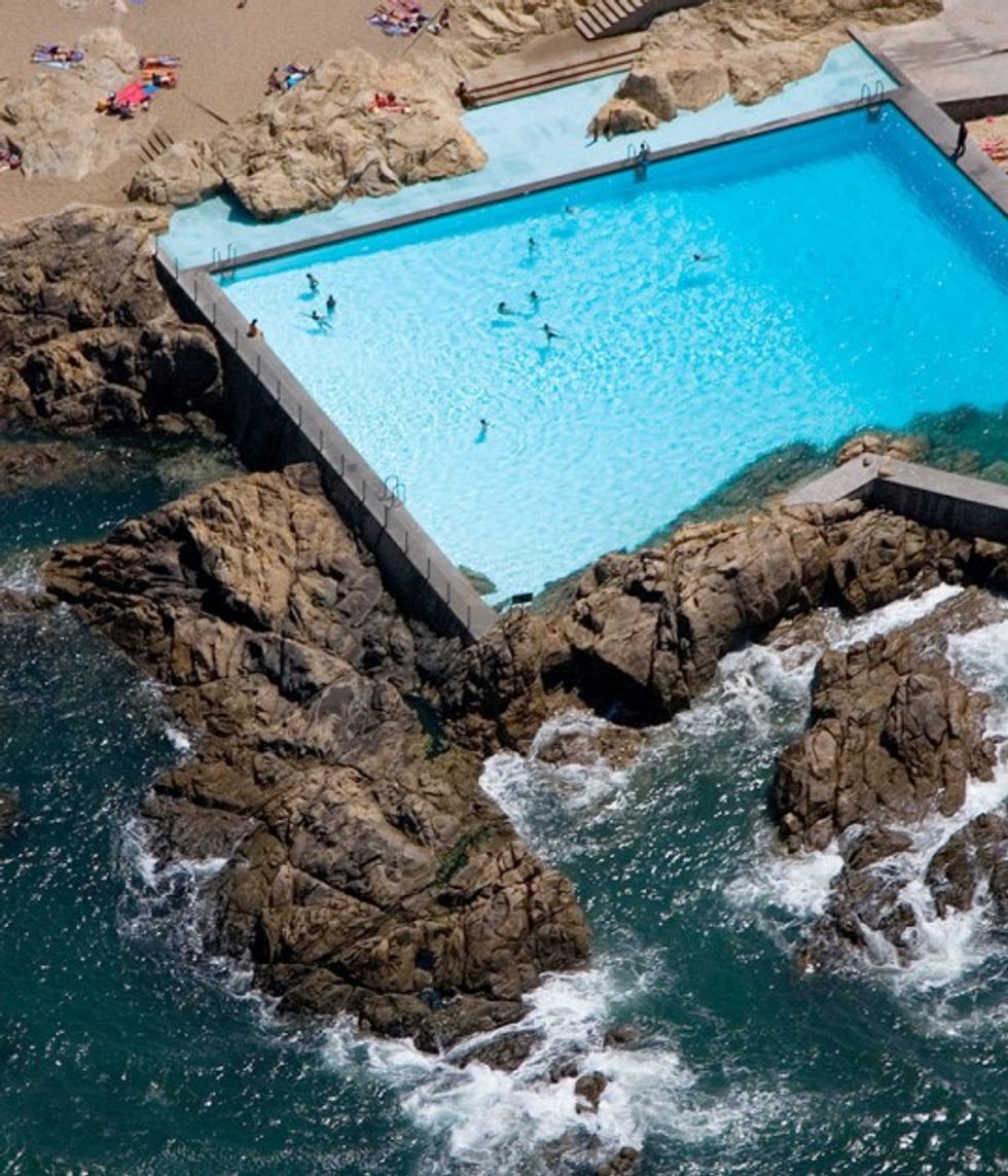 metalocus siza piscinasmaresanniversary fg p02r