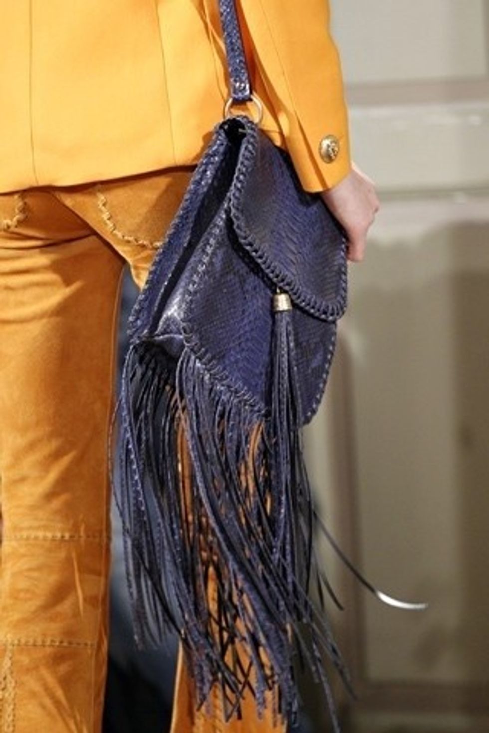 milan fashion week handbags spring summer 2011 3