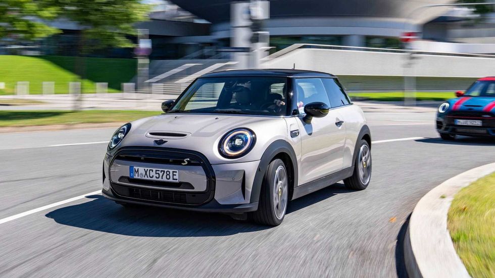 mini cooper se for people with disabilities 2