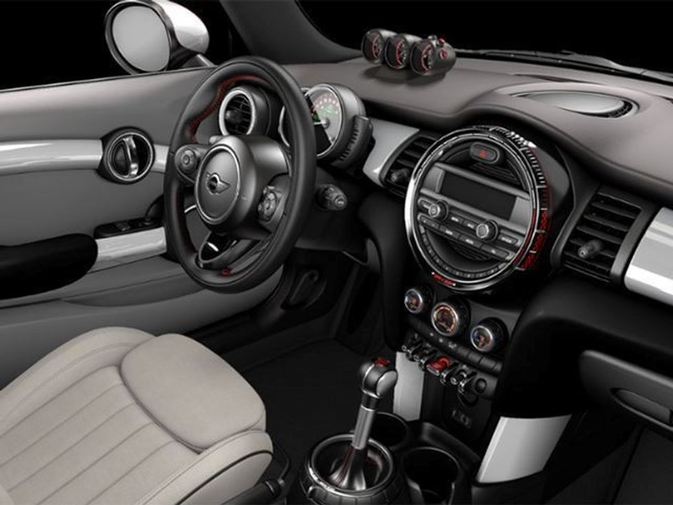 mini-e-ka-prodhuar-veturen-e-tre-milionet-foto-6