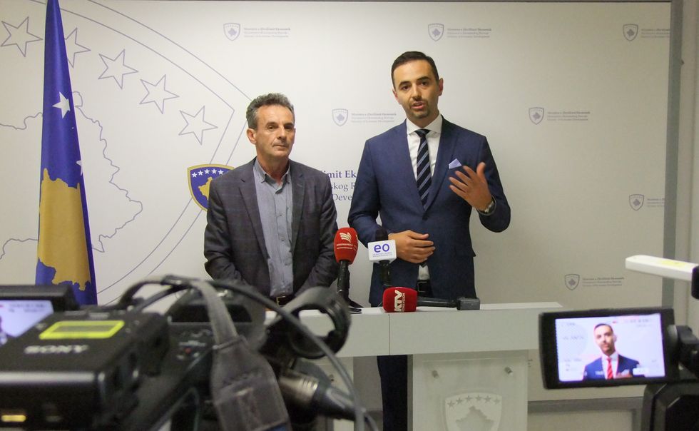 Ministri Lluka kreu i sindikates se minatoreve Shyqeri Sadiku 1