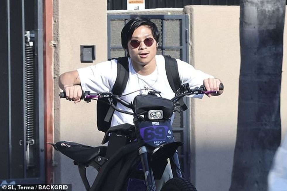 Mjekët në vendngjarje kishin frikë se ai mund të kishte një gjakderdhje në tru dhe e dërguan me urgjencë në spital, por burimet më vonë thanë se ai ishte stabil dhe mund të mund të largohej më vonë po atë natë.