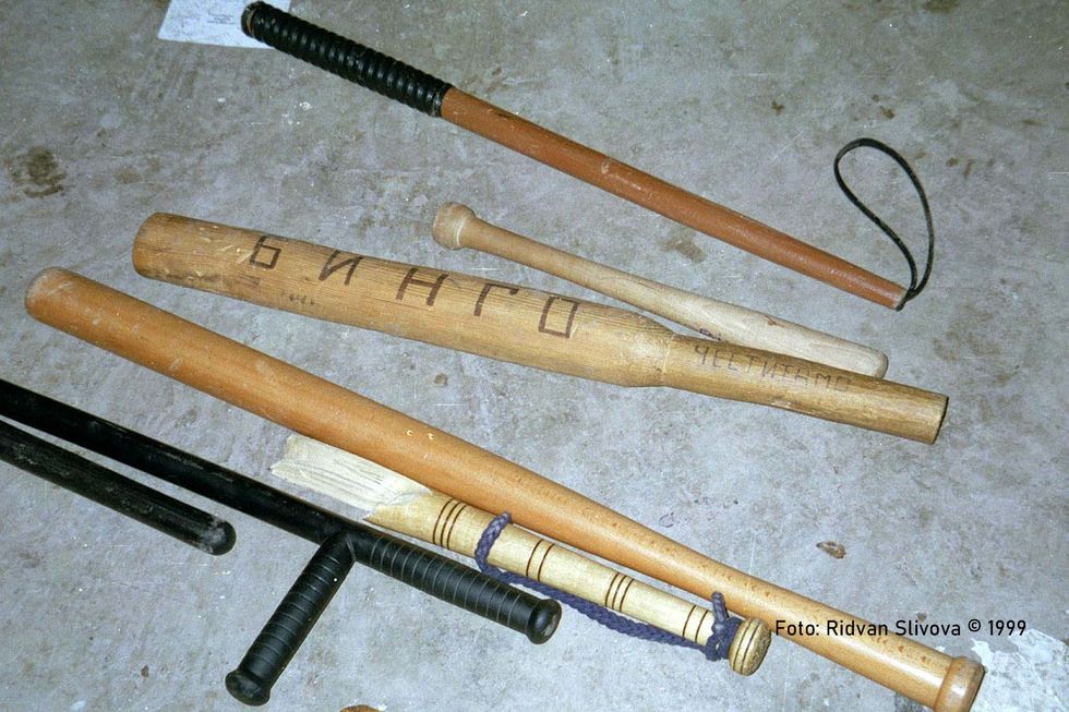 mjetet e dhunes ne stacionin e policis mahalla e muhaxherve foto Ridvan Slivova 3