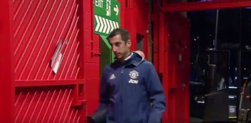 Mkhitaryan arriti me skuadrën edhe pse nuk u përfshi në ekip.