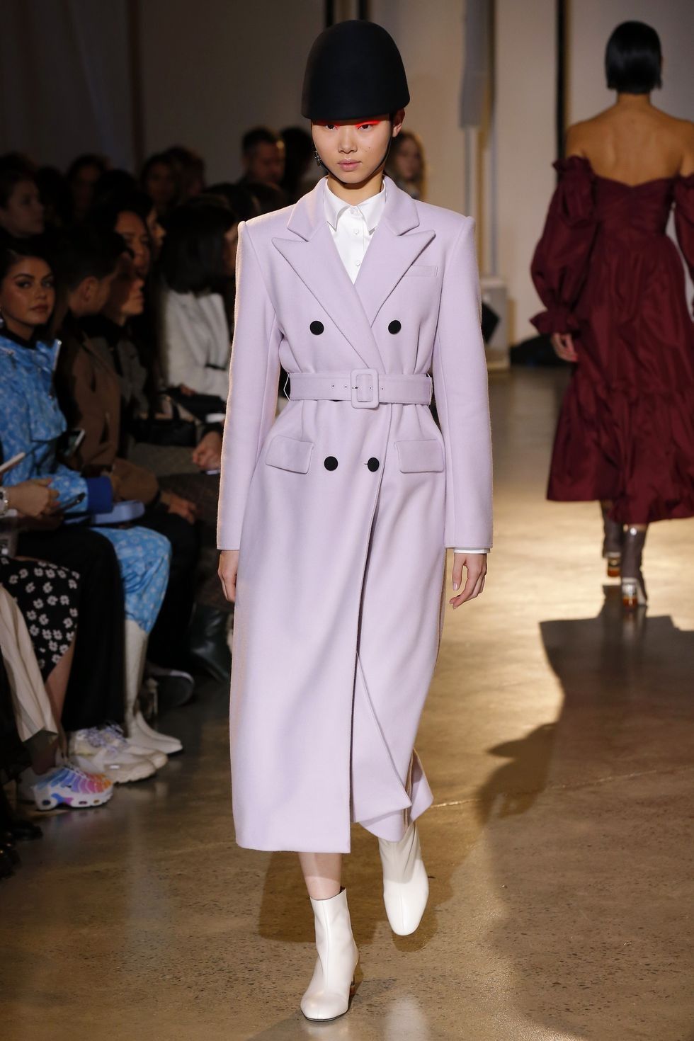 model walks the runway at the self portrait ready to wear news photo 1598286170