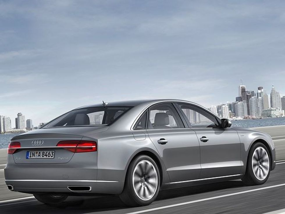 Modeli A8 do të ketë strukturë të punuar nga metali me fibra të veçantë foto 4