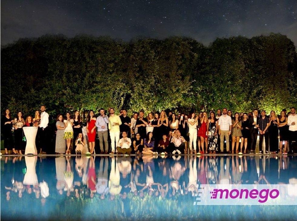 monego 1 1 e1571397651282