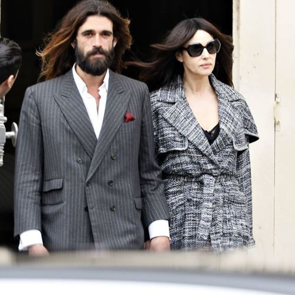 monica bellucci son compagnon nicolas lefebvre sorties defile mode pret porter automne square