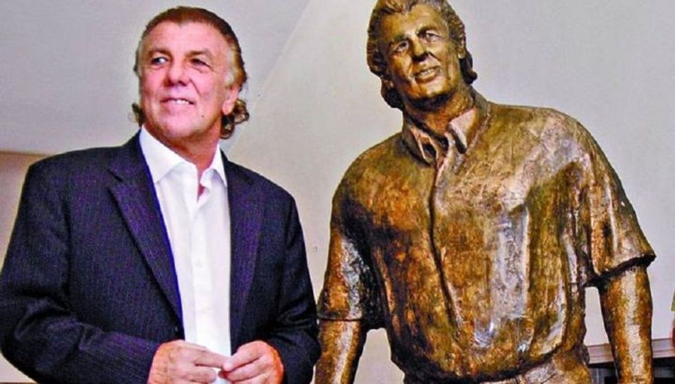 mostaza merlo estatua 959728