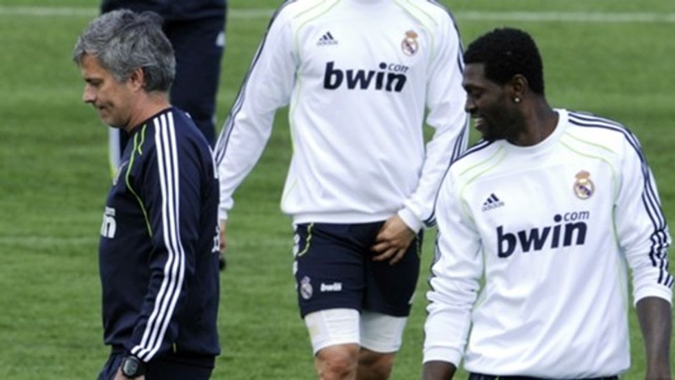mourinho and adebayor 17l3tlwqv1v74144o163dbkzpz