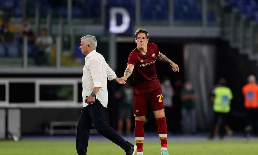 mourinho.zaniolo.roma .2021.2022.