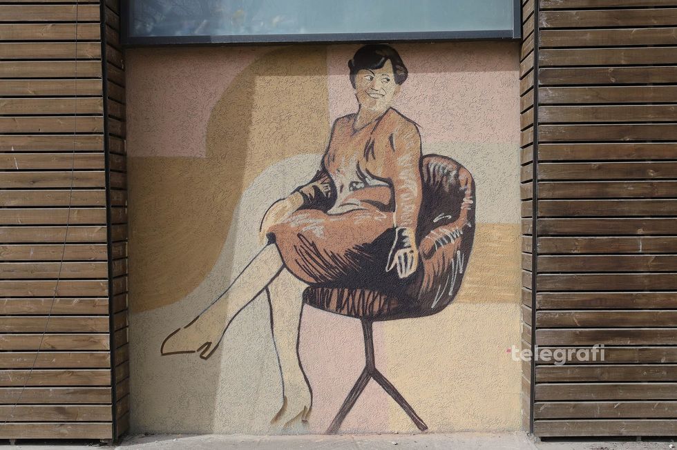 Muralet ne muret e palestres sportive Mitrovice Figurat ikonike te kultures e sportit foto Ridvan Slivova 12