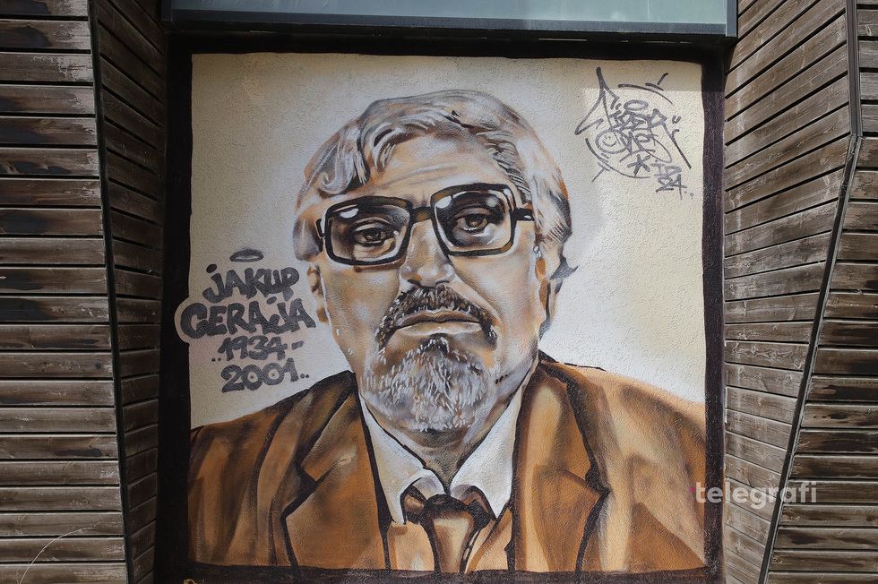 Muralet ne muret e palestres sportive Mitrovice Figurat ikonike te kultures e sportit foto Ridvan Slivova 6