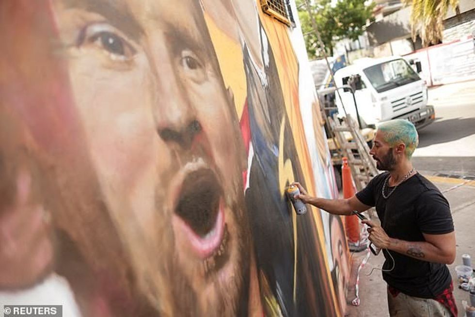 Murali është realizuar nga artisti argjentinas Maximiliano Bagnasco