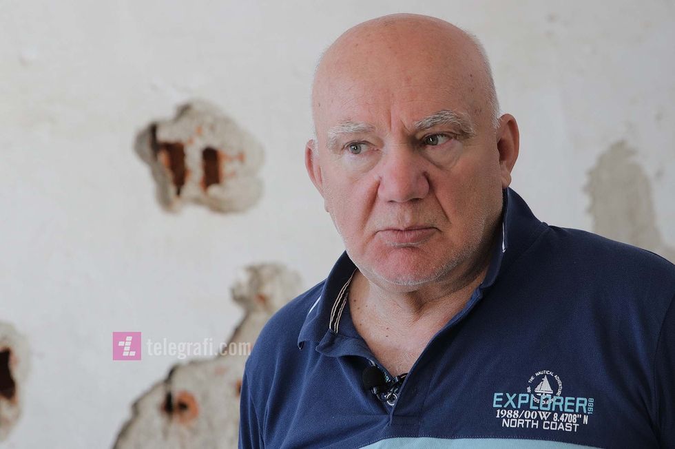 Mustafe Vesa pronar i ri i ish kafiterise Panda foto Ridvan Slivova 1