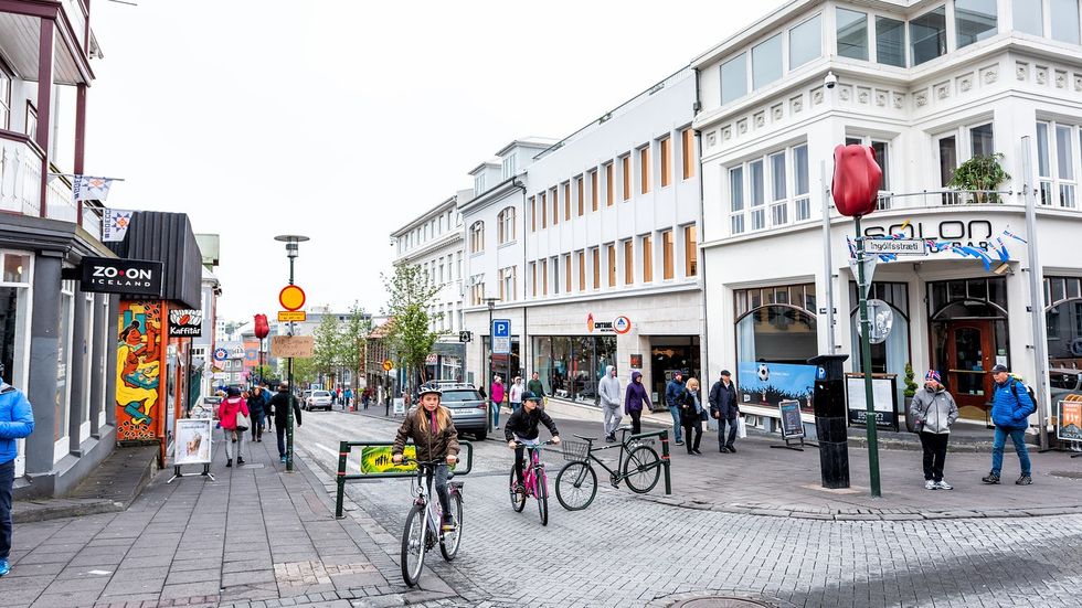 MW IE217 Icelan ZG 20200410123134