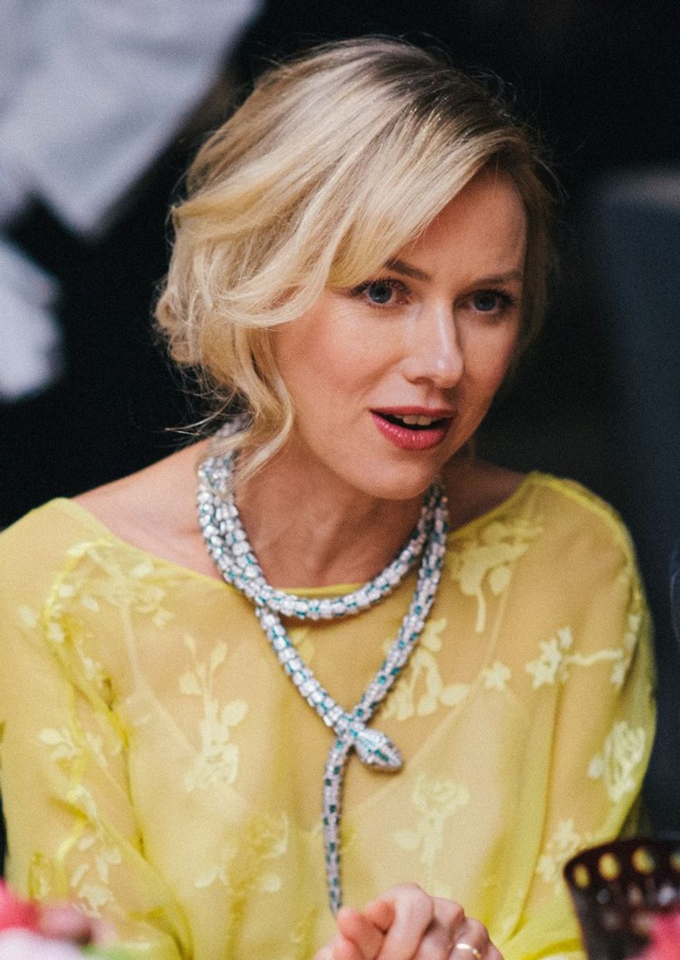 naomi watts wears gorgeous jeweled snake neckla