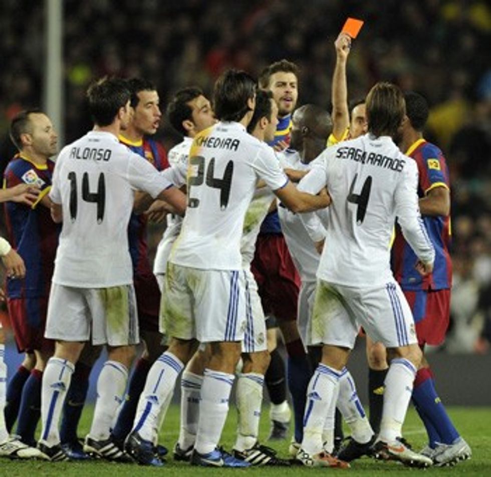 ndeshja e fundit (nentor)