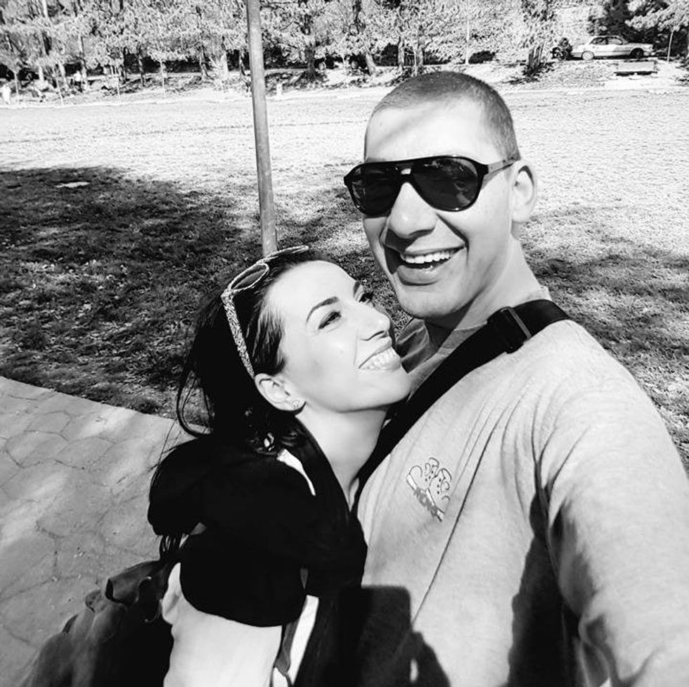 Në foto: Leonora Poloska dhe bashkëshorti i saj, kompozitori Andin Randrobrava.