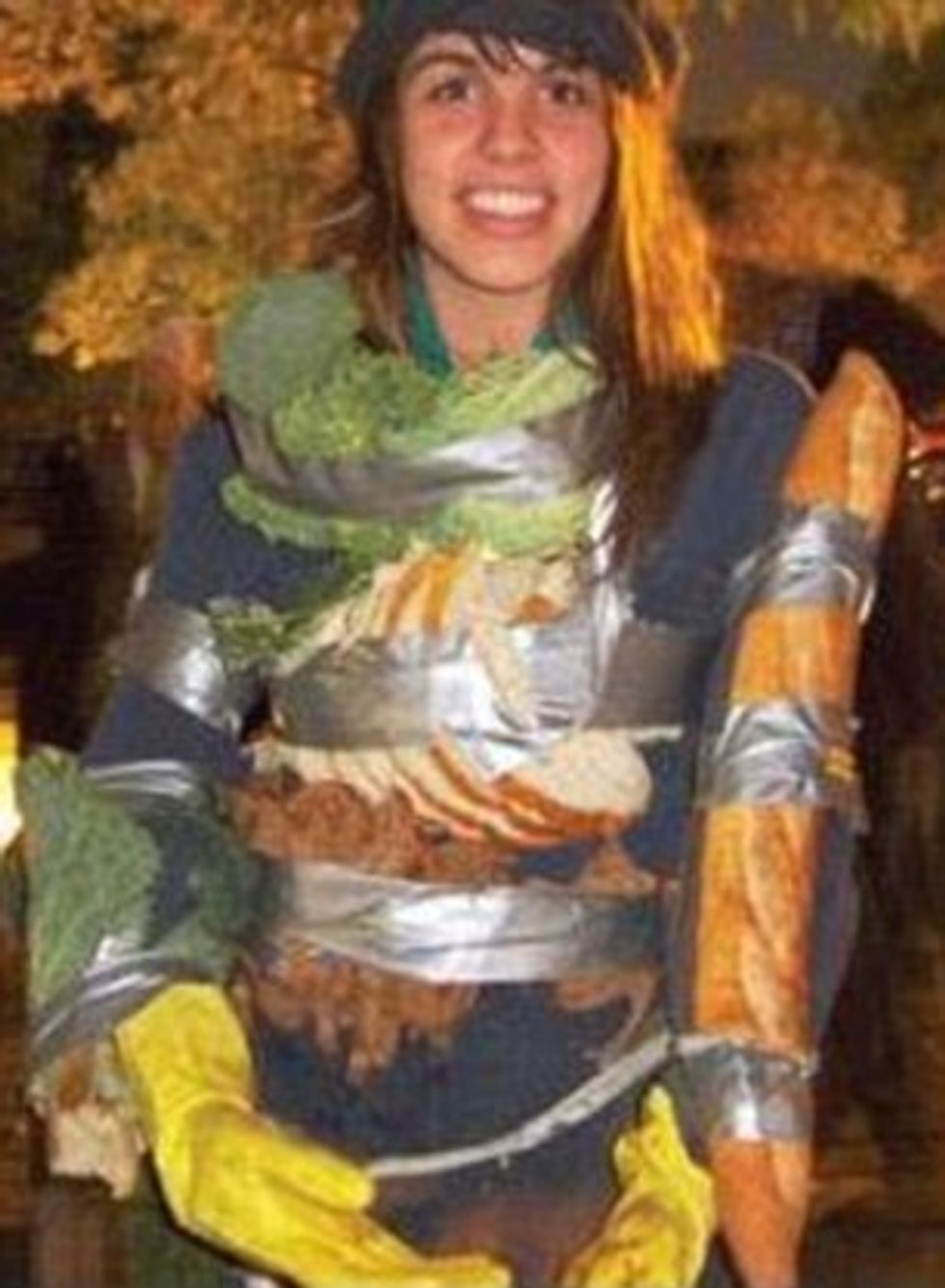 Në mungesë të qeses bleresit i bartin mallrat ne menyra te ndryshme foto 6