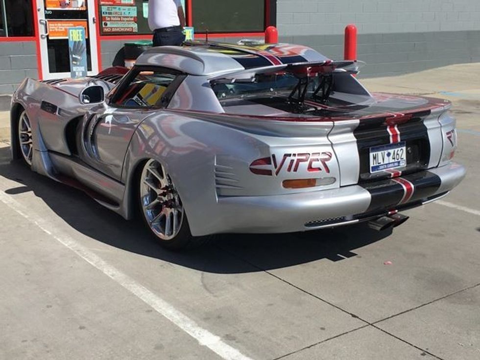 Në përpjekje që ti bejne me te bukura keto dhjete vetura vetem sa i shemtuan foto 2