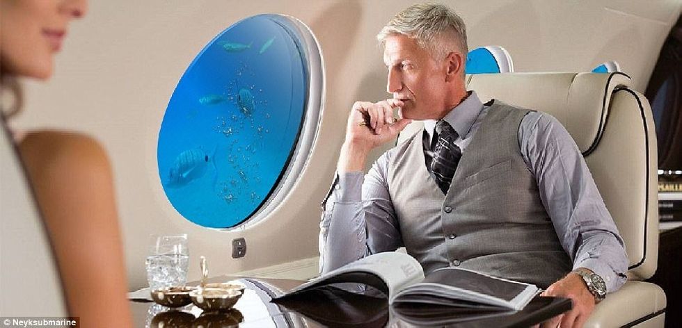 Nëndetësja luksoze për 20 persona qe mund te zhytet deri ne 500 metra thellesei foto 7