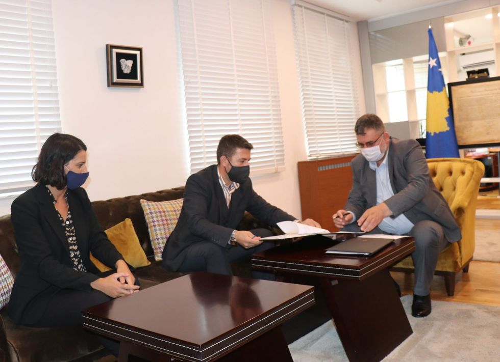 Nënshkrimi i memorandumit 2 scaled