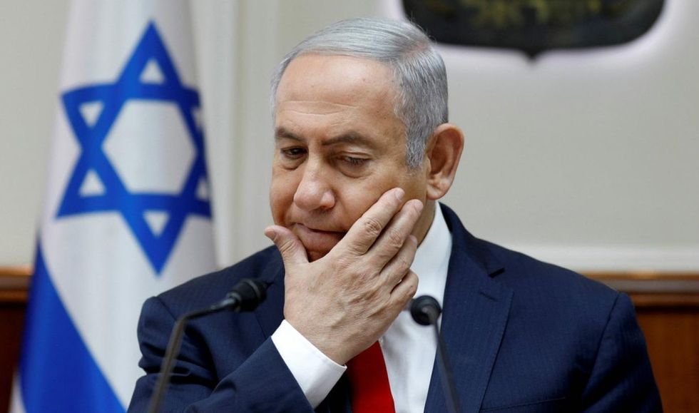 netanyahu gesture 1 e1585584736390