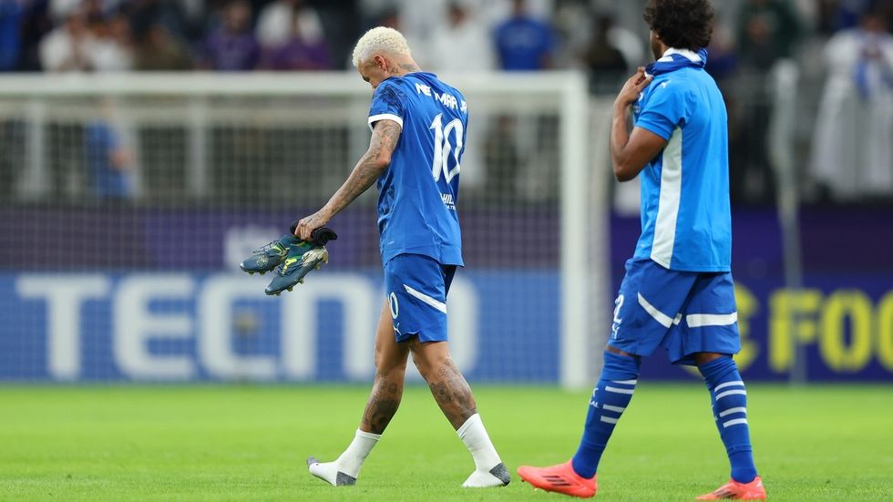 NeymarsuffershamstringtearweeksafterreturningfromACLinjury