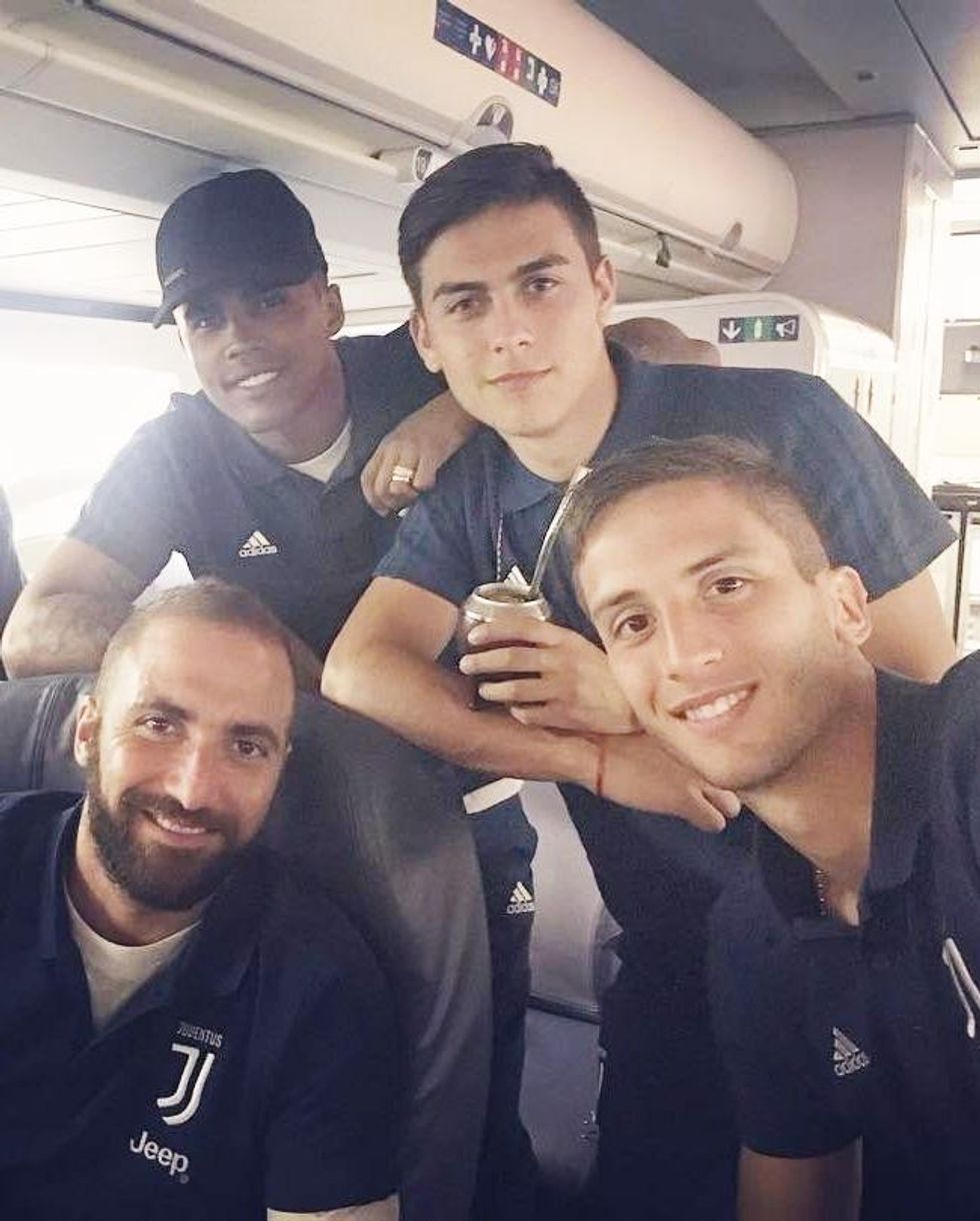 NINTCHDBPICT000412562849