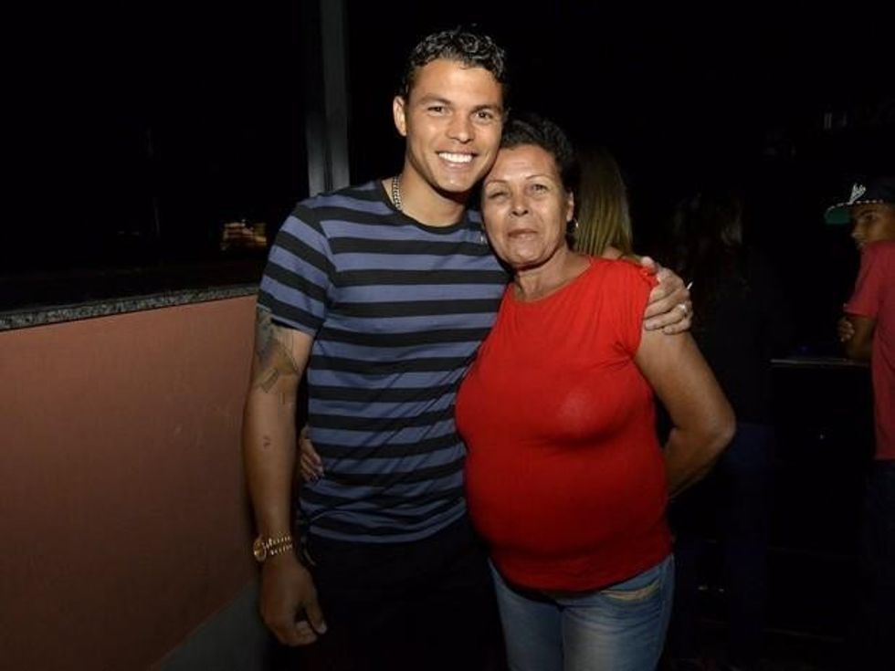 NINTCHDBPICT000415978180