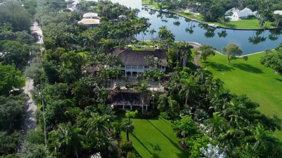 NINTCHDBPICT000577693686