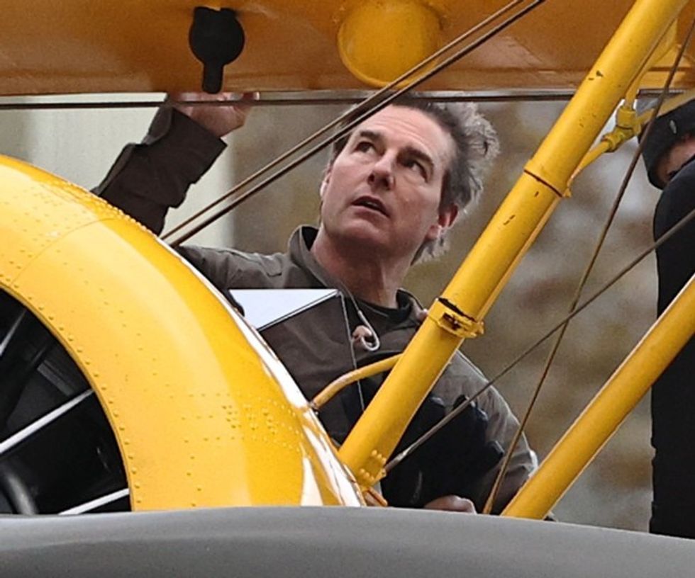 NINTCHDBPICT000693945992