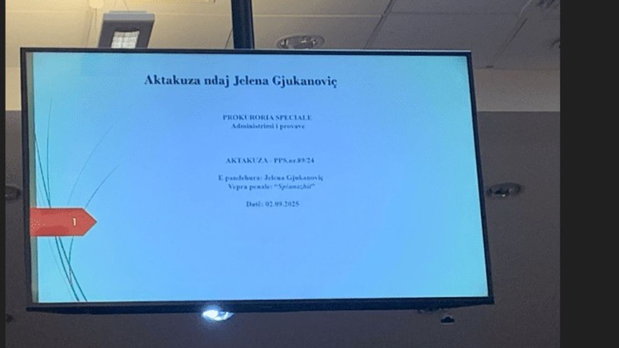 Gjykimi për spiunazh ndaj Jelena Gjukanoviq, provat prezantohen në Powerpoint Gjykimi për spiunazh ndaj Jelena Gjukanoviq, provat prezantohen në Powerpoint