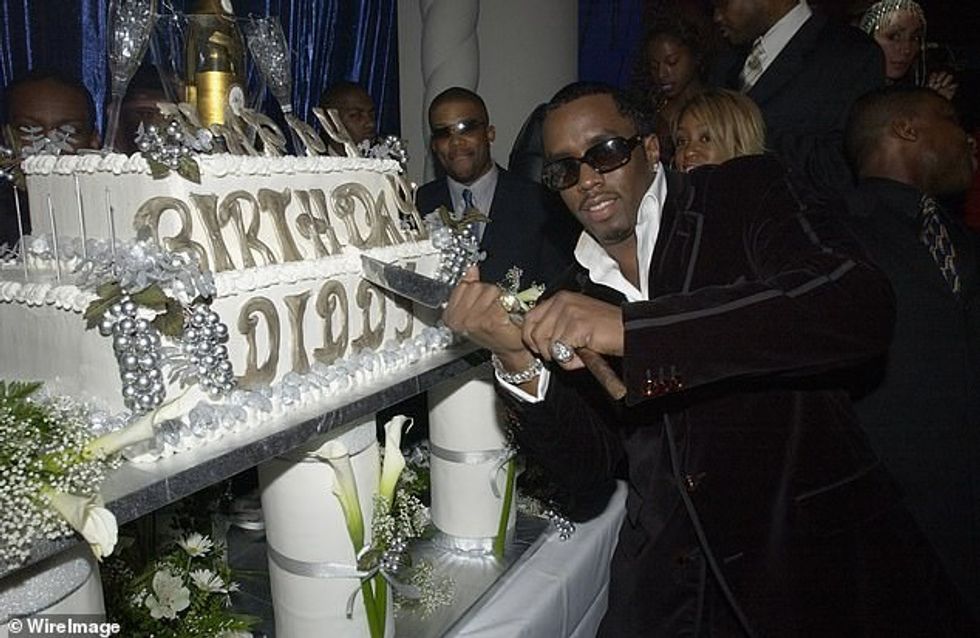 Një intervistë e Diddy në vitin 2002 në Late Night With Conan O'Brien tani është rishfaqur dhe është bërë virale teksa ai ka bërë komente shqetësuese për të pasur 'brava në dyer' për të parandaluar gratë të largohen; u pa në festën e ditëlindjes së tij në 2002 në NYC